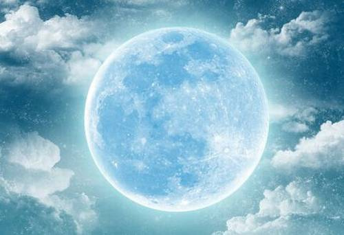 luna e il taglio di capelli